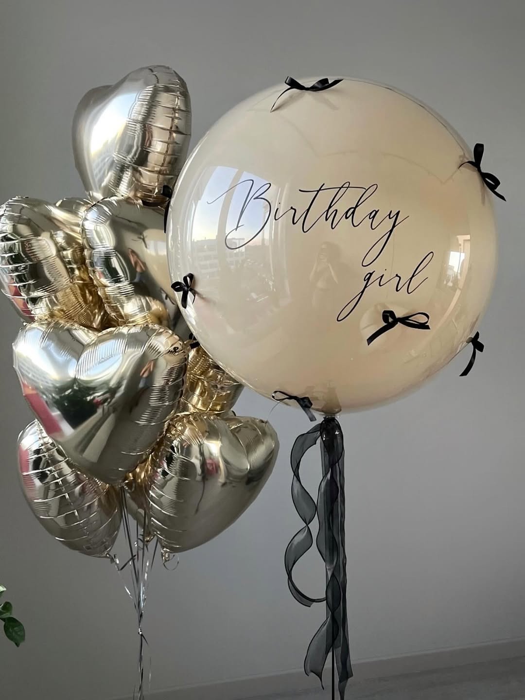 Duży balon bąbelkowy Birthday girl w kolorze złotym